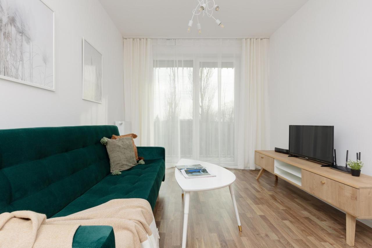 Stacja Wola Apartments With Parking By Noclegi Renters Βαρσοβία Εξωτερικό φωτογραφία
