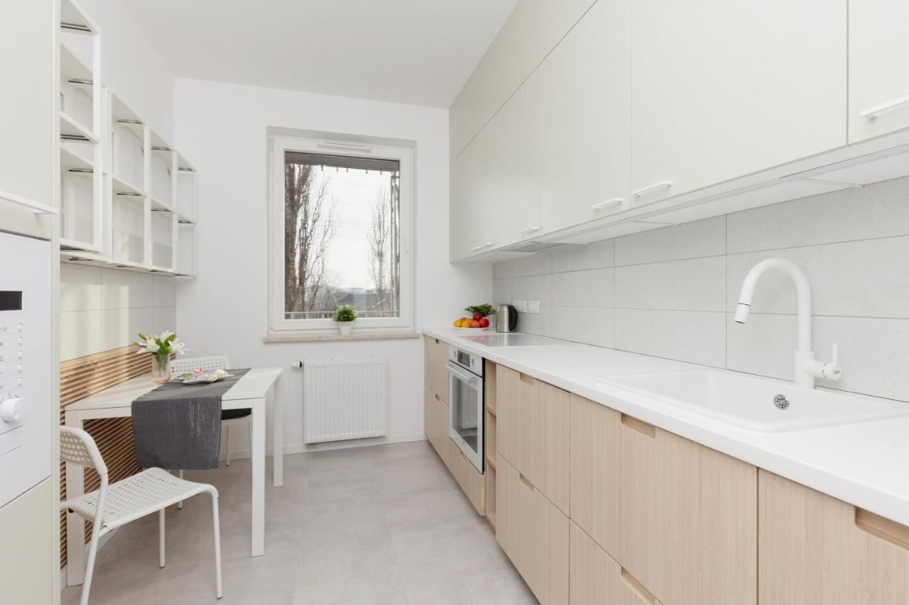 Stacja Wola Apartments With Parking By Noclegi Renters Βαρσοβία Εξωτερικό φωτογραφία
