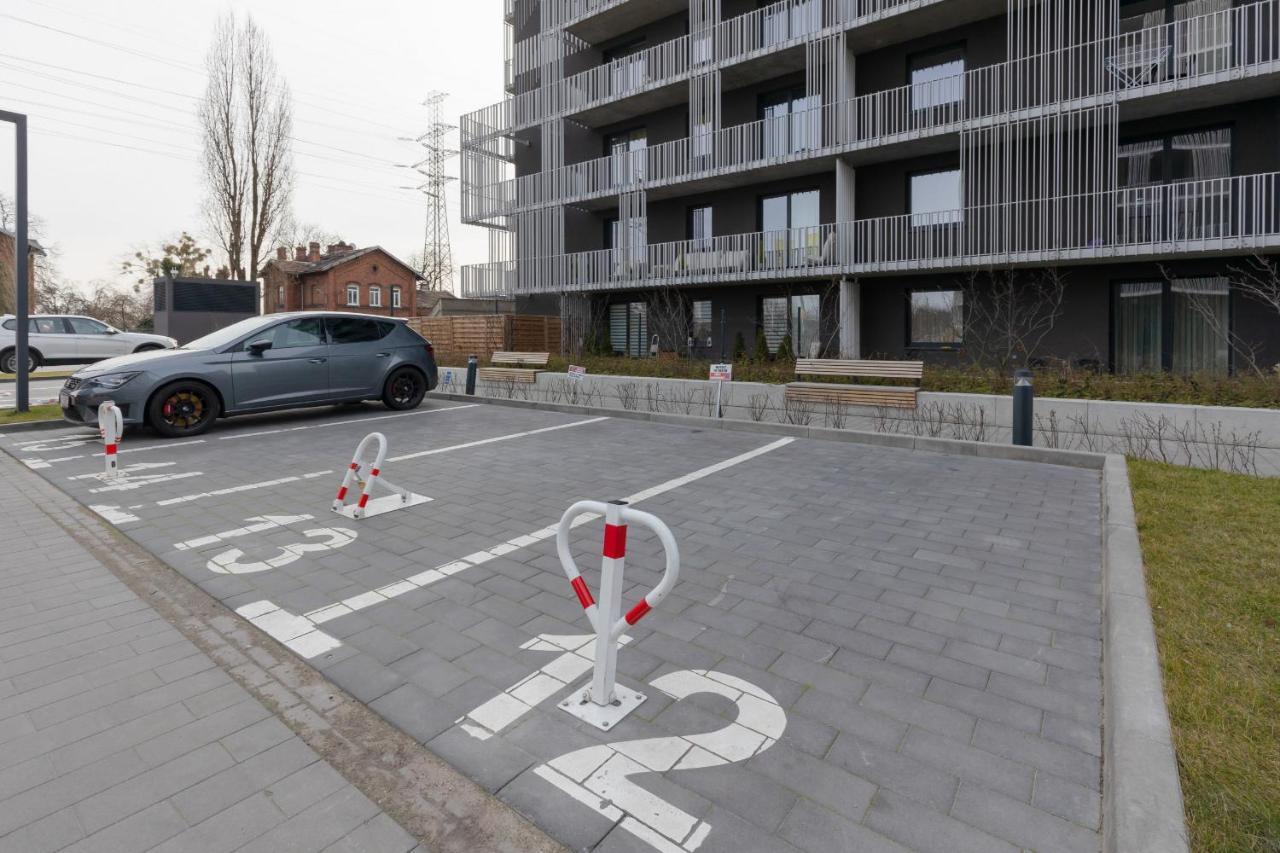 Stacja Wola Apartments With Parking By Noclegi Renters Βαρσοβία Εξωτερικό φωτογραφία