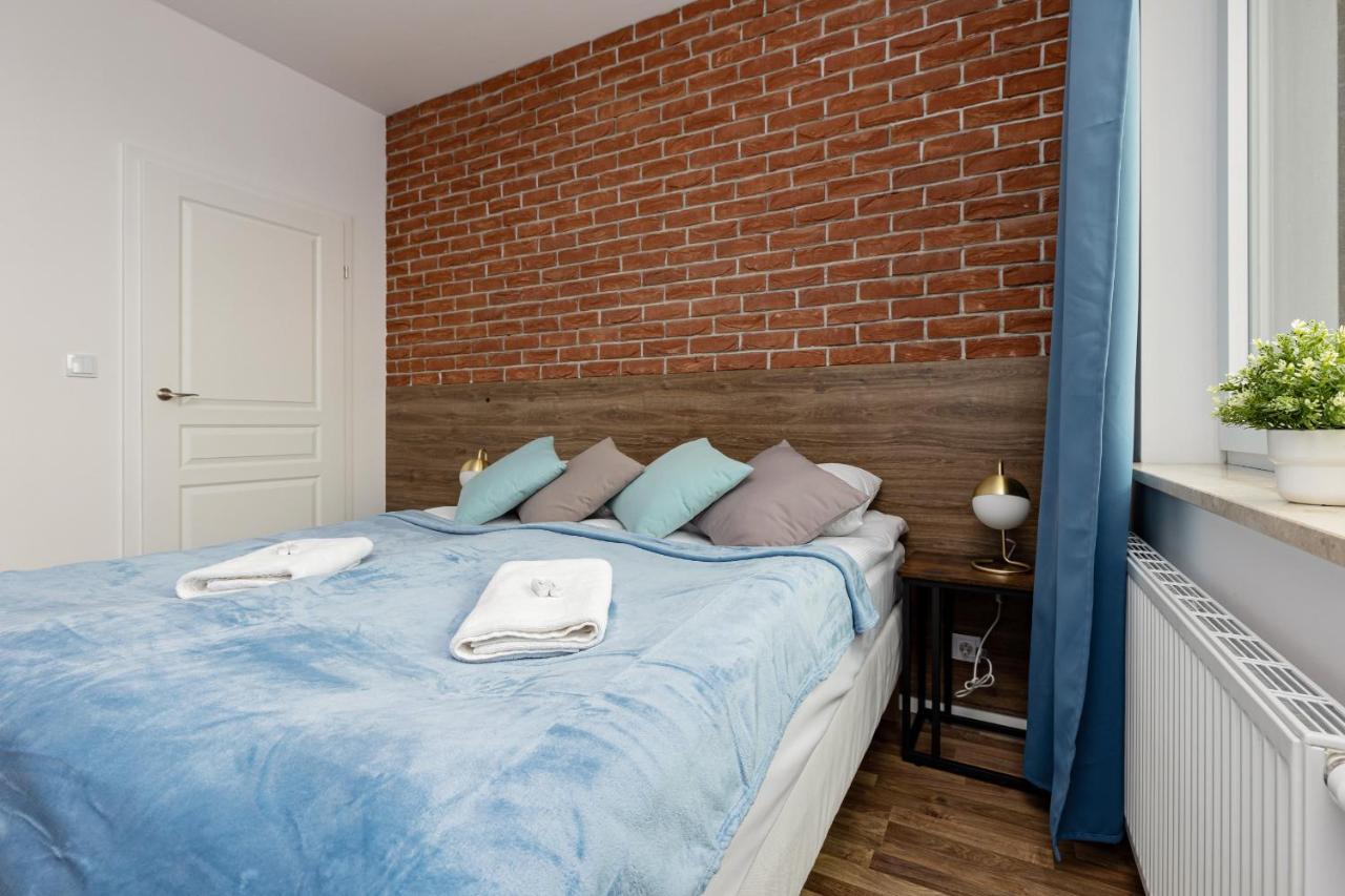 Stacja Wola Apartments With Parking By Noclegi Renters Βαρσοβία Εξωτερικό φωτογραφία