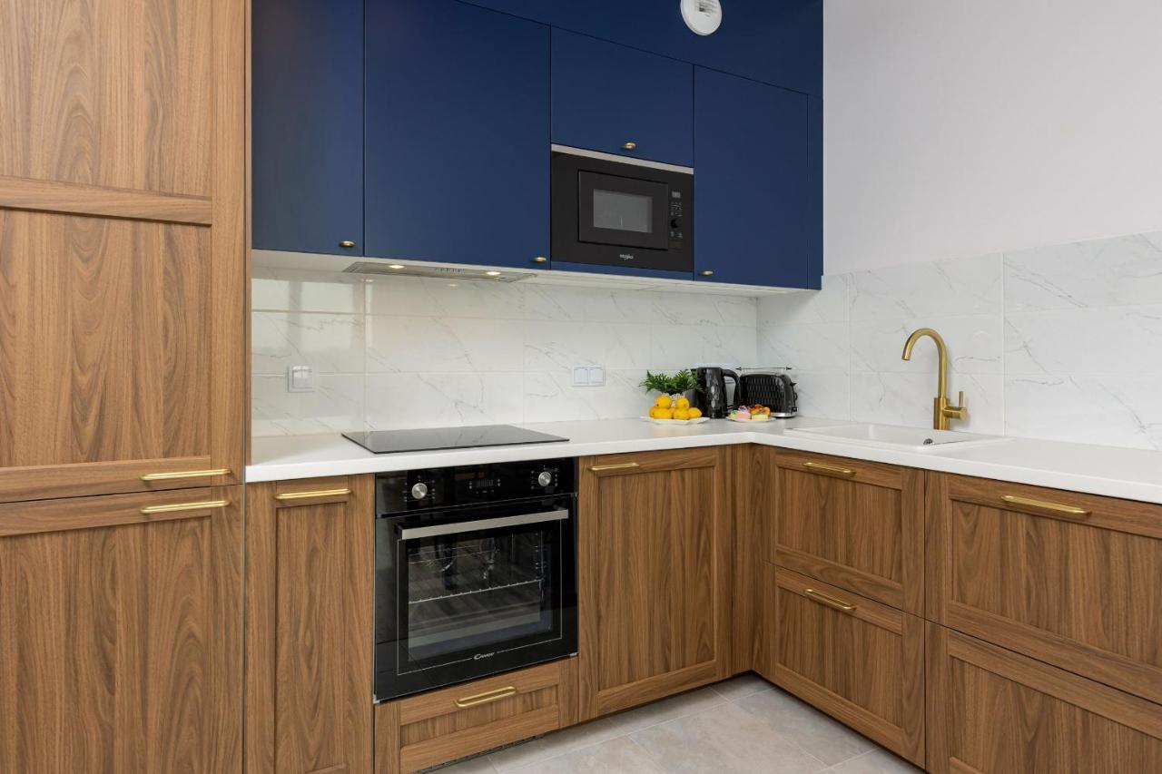 Stacja Wola Apartments With Parking By Noclegi Renters Βαρσοβία Εξωτερικό φωτογραφία