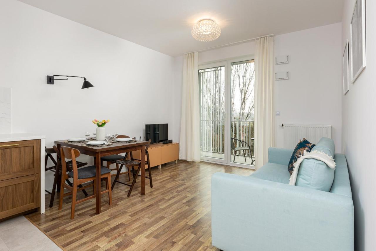 Stacja Wola Apartments With Parking By Noclegi Renters Βαρσοβία Εξωτερικό φωτογραφία