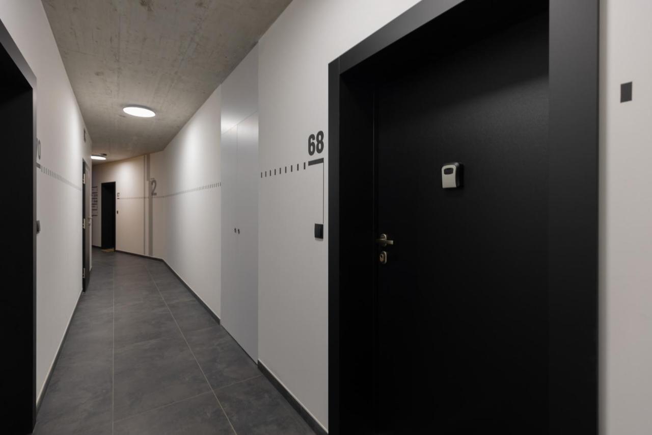 Stacja Wola Apartments With Parking By Noclegi Renters Βαρσοβία Εξωτερικό φωτογραφία